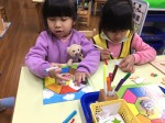 幼兒園110年1月活動照片:數學區顏色聯想