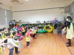 幼兒園11月活動照片:舞蹈練習